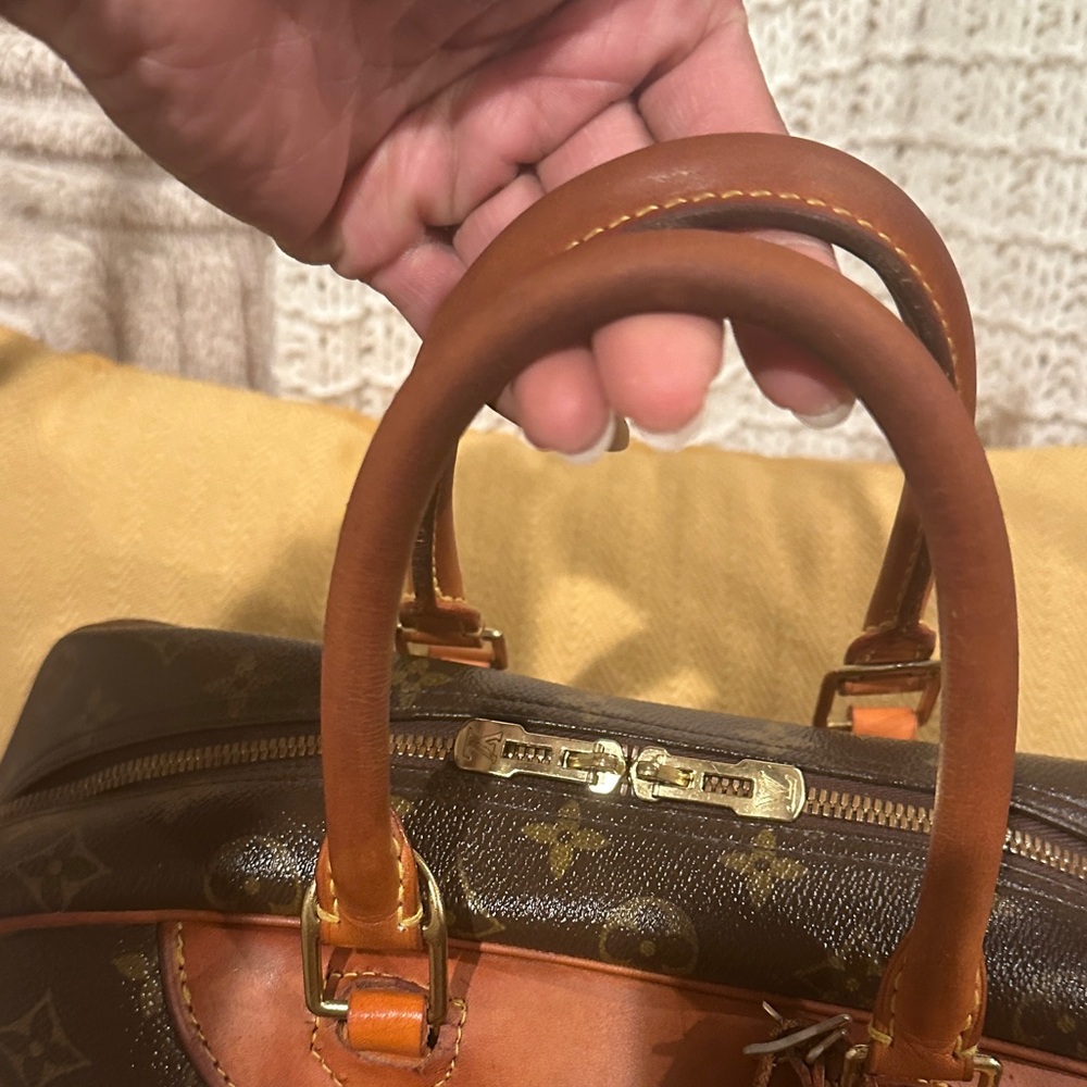 Authentic monogram Louis Vuitton Deauville - Picture 5 of 16